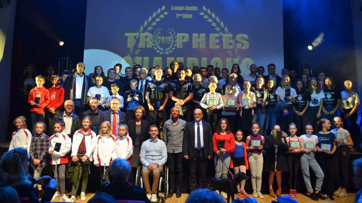 Longué-Jumelles. Les Trophées des Champions récompensent sportifs et bénévoles