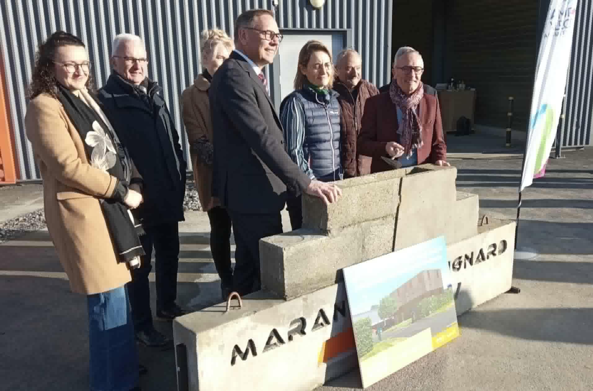 ACTU : Longué-Jumelles. Pose de la première pierre du nouveau bâtiment Nunhems