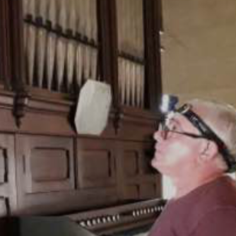 PENSER LOCAL : Le grand orgue de Nantes : un instrument construit sur mesure emporté par les flammes