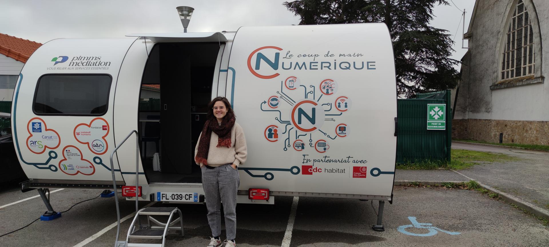 PENSER LOCAL : Accompagner les victimes d’illectronisme à Nantes : l’association Le Coup de Main Numérique