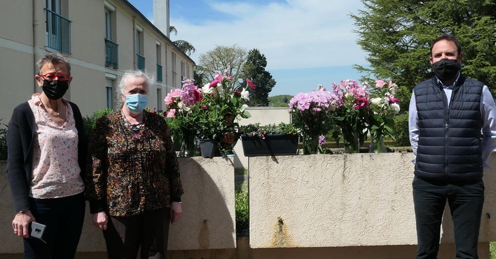 L'ACTU : NOYANT-VILLAGES : DES PLANTES OFFERTES AUX RÉSIDENTS D'EHPAD DE LA COMMUNE